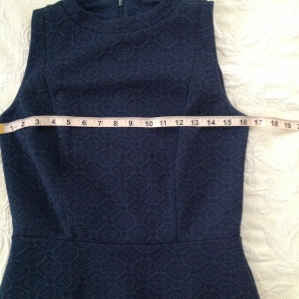 Navy Ann Taylor Loft sleeveless dress. - Picture 7 of 8